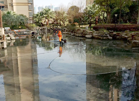 青云谱景观池淤泥清理